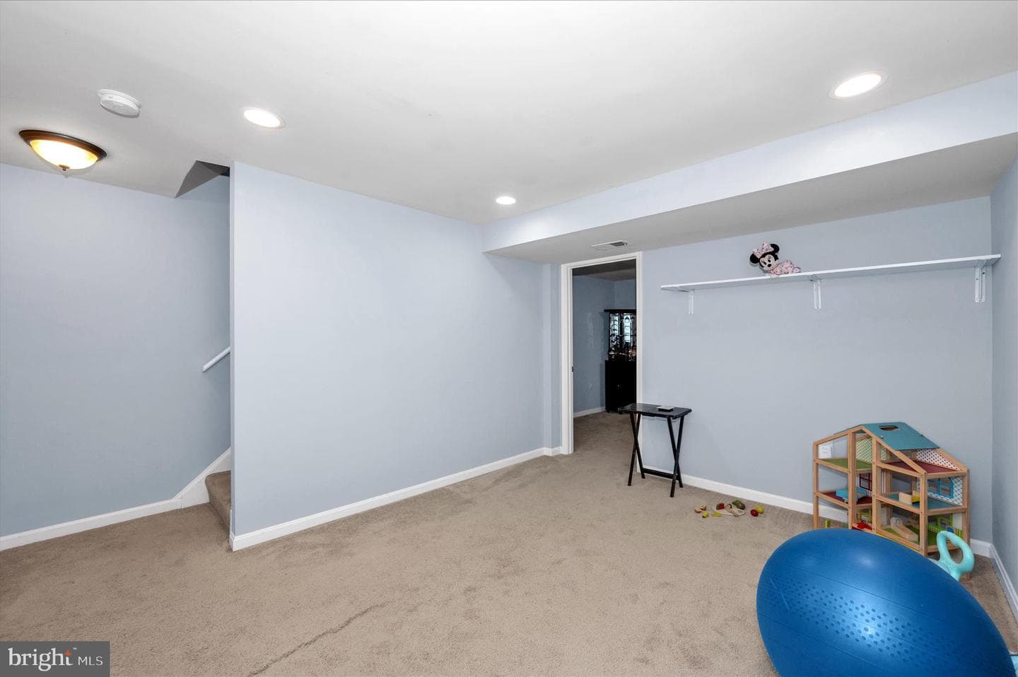 10120 Nightingale Street photo 36
