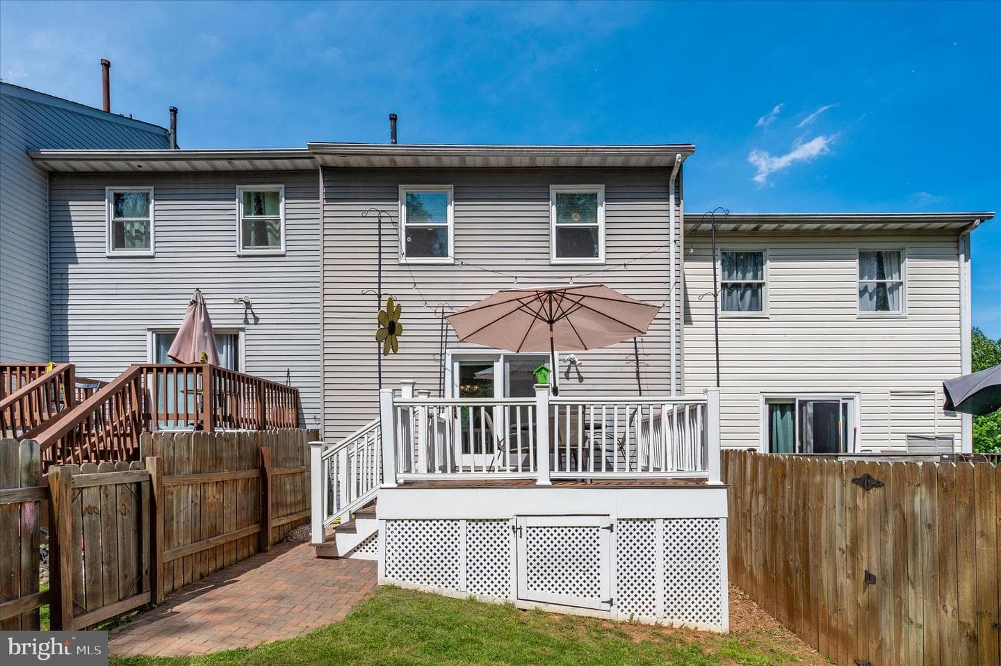 10120 Nightingale Street photo 43
