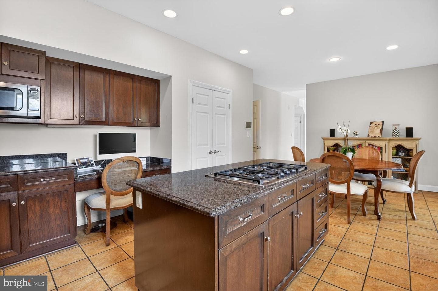 8601 Split Oak Circle photo 11