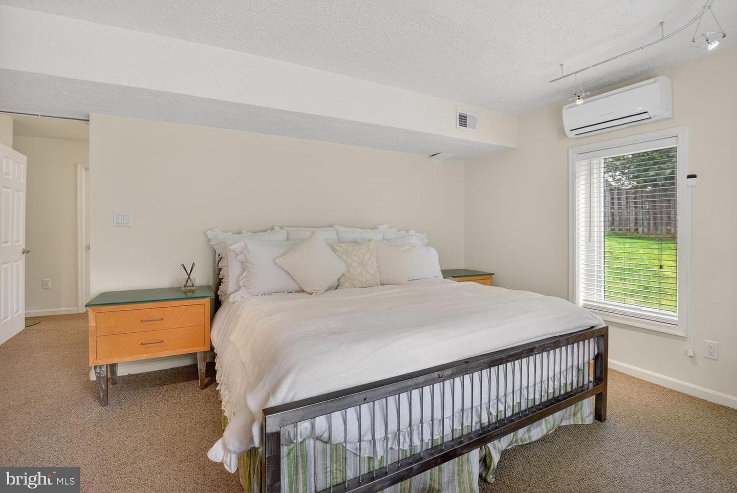 8601 Split Oak Circle photo 42