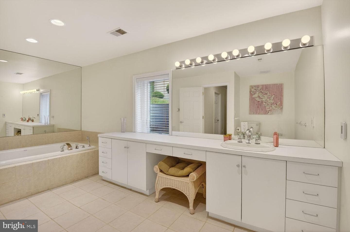 8601 Split Oak Circle photo 43