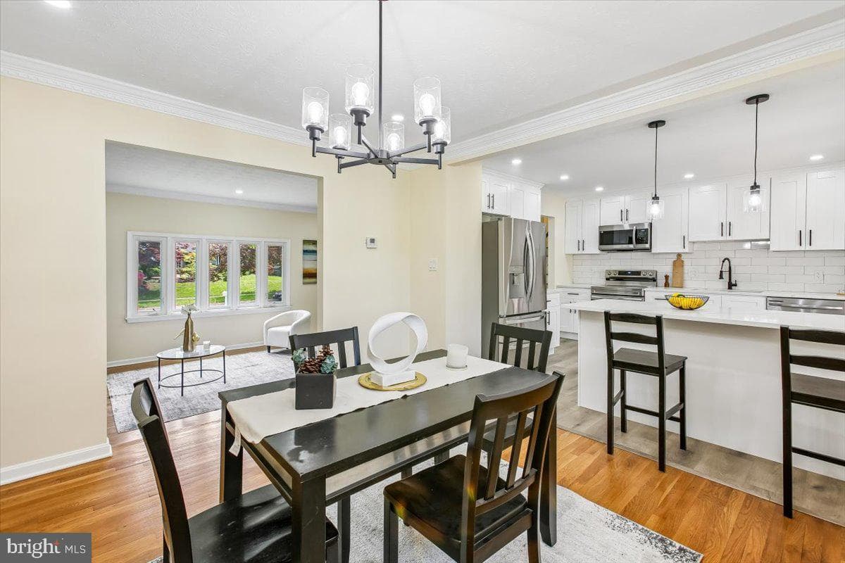 1705 Crestview photo 10