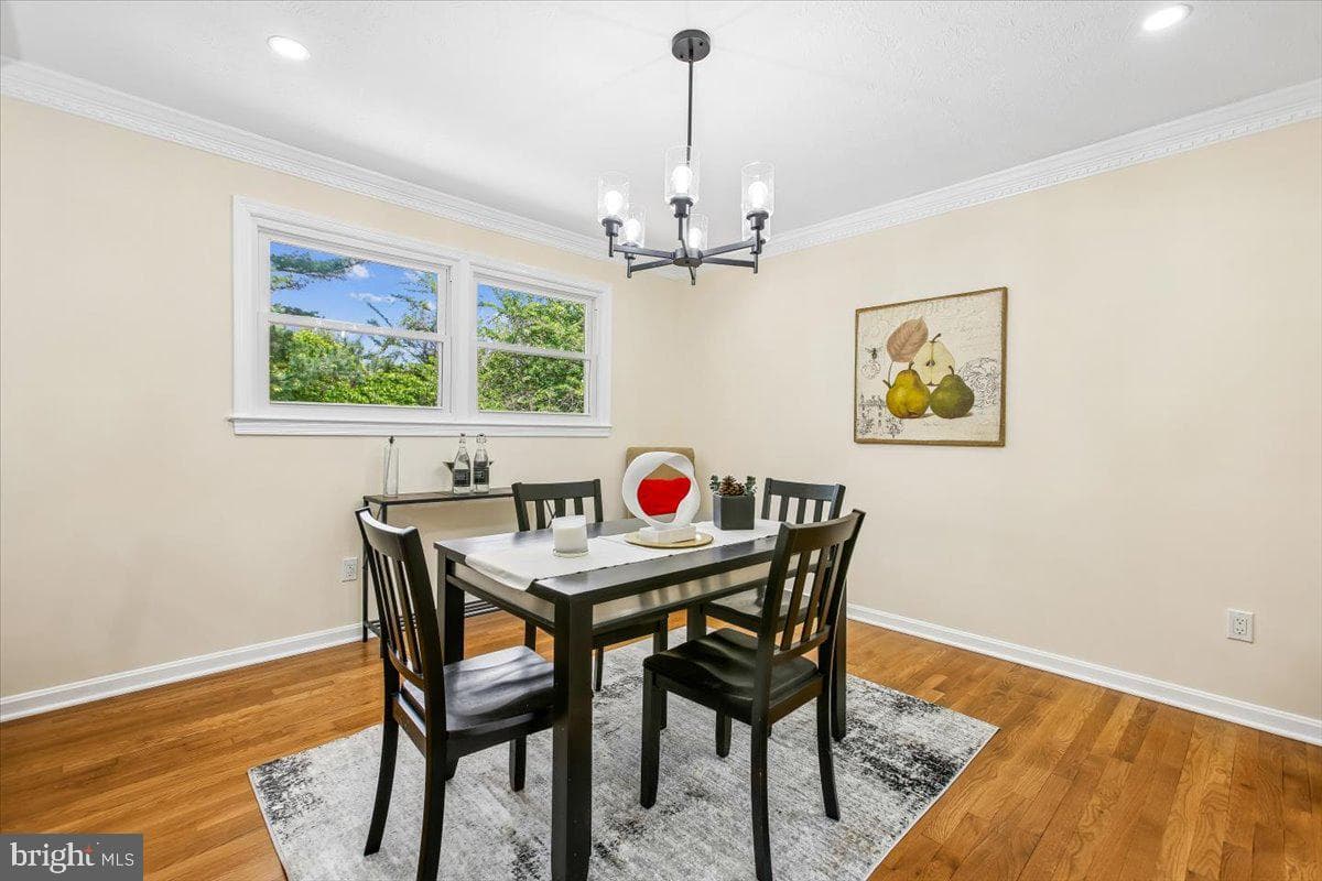1705 Crestview photo 11