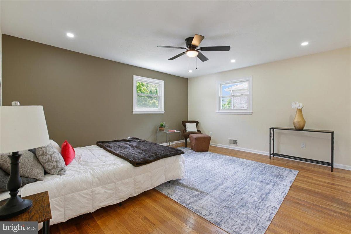 1705 Crestview photo 19