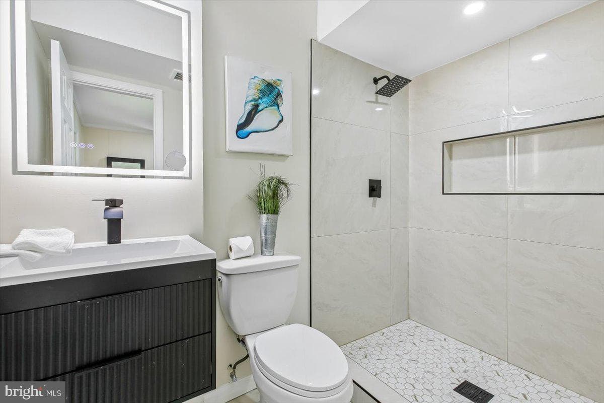 1705 Crestview photo 22