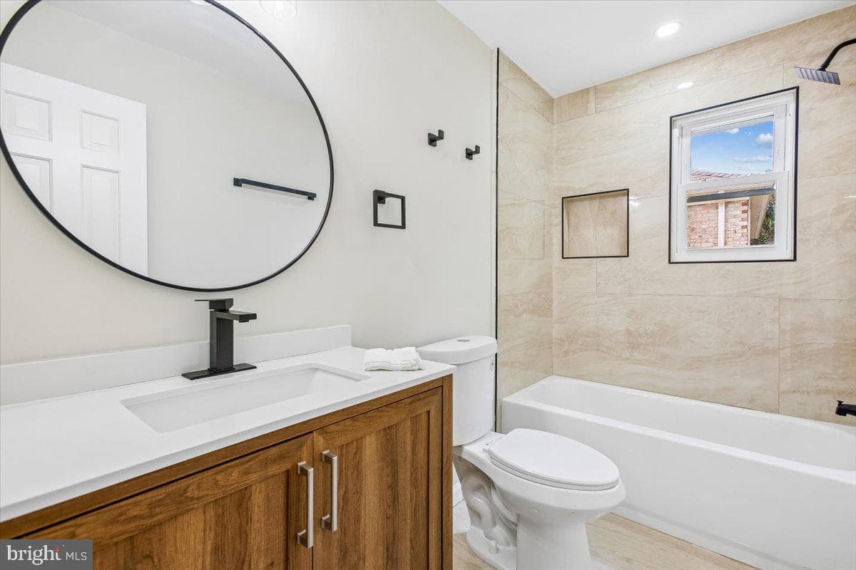1705 Crestview photo 26