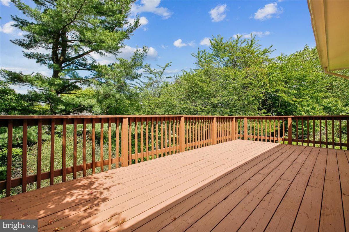 1705 Crestview photo 36