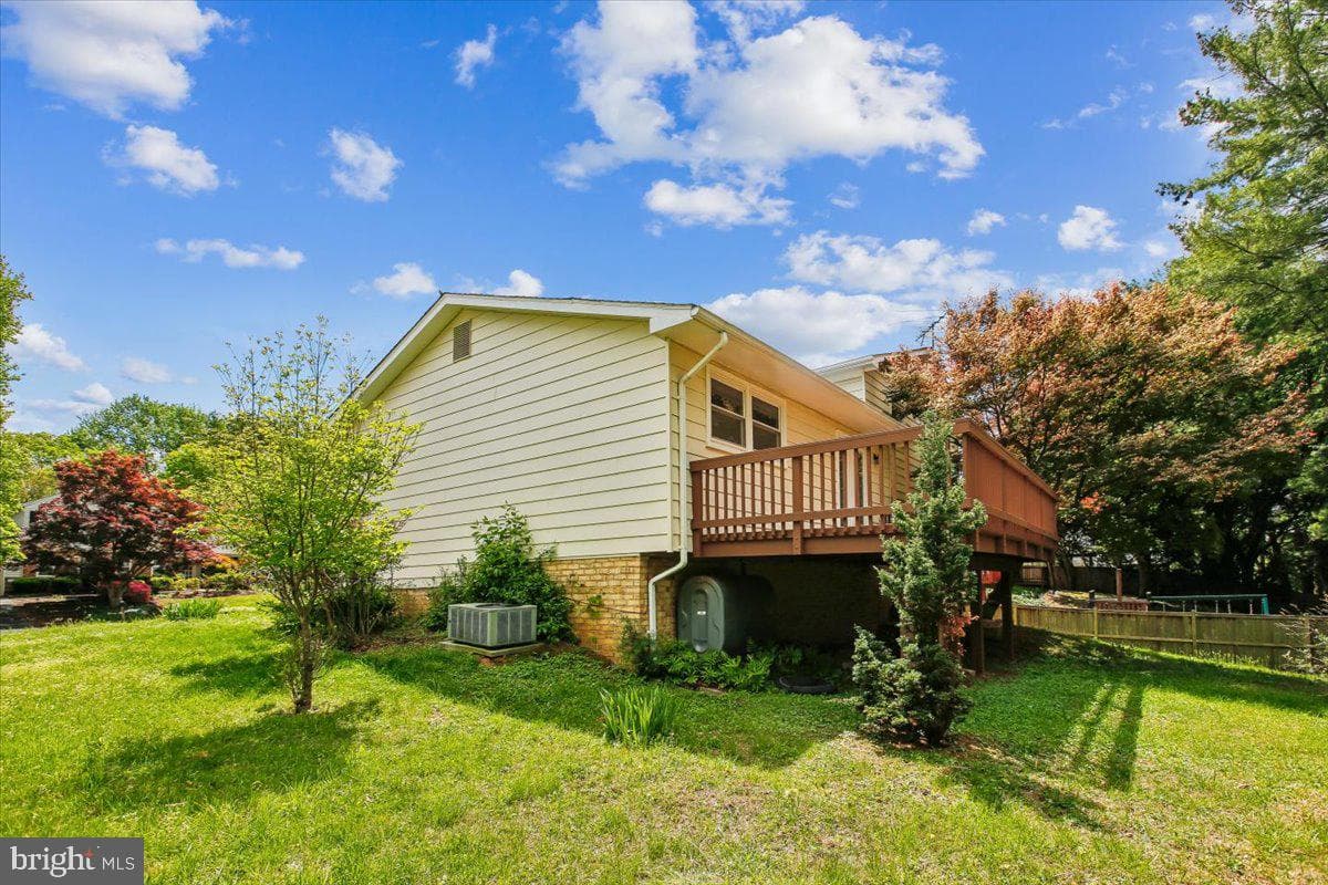 1705 Crestview photo 37