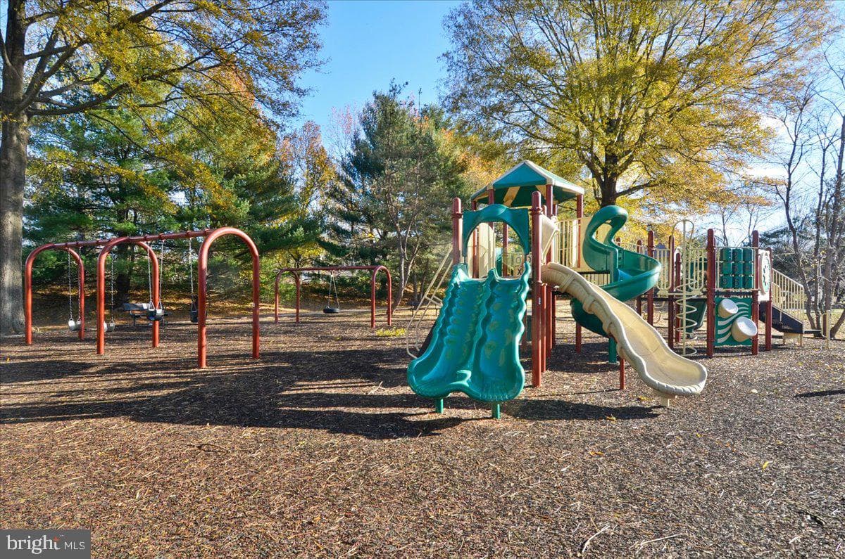1705 Crestview photo 47