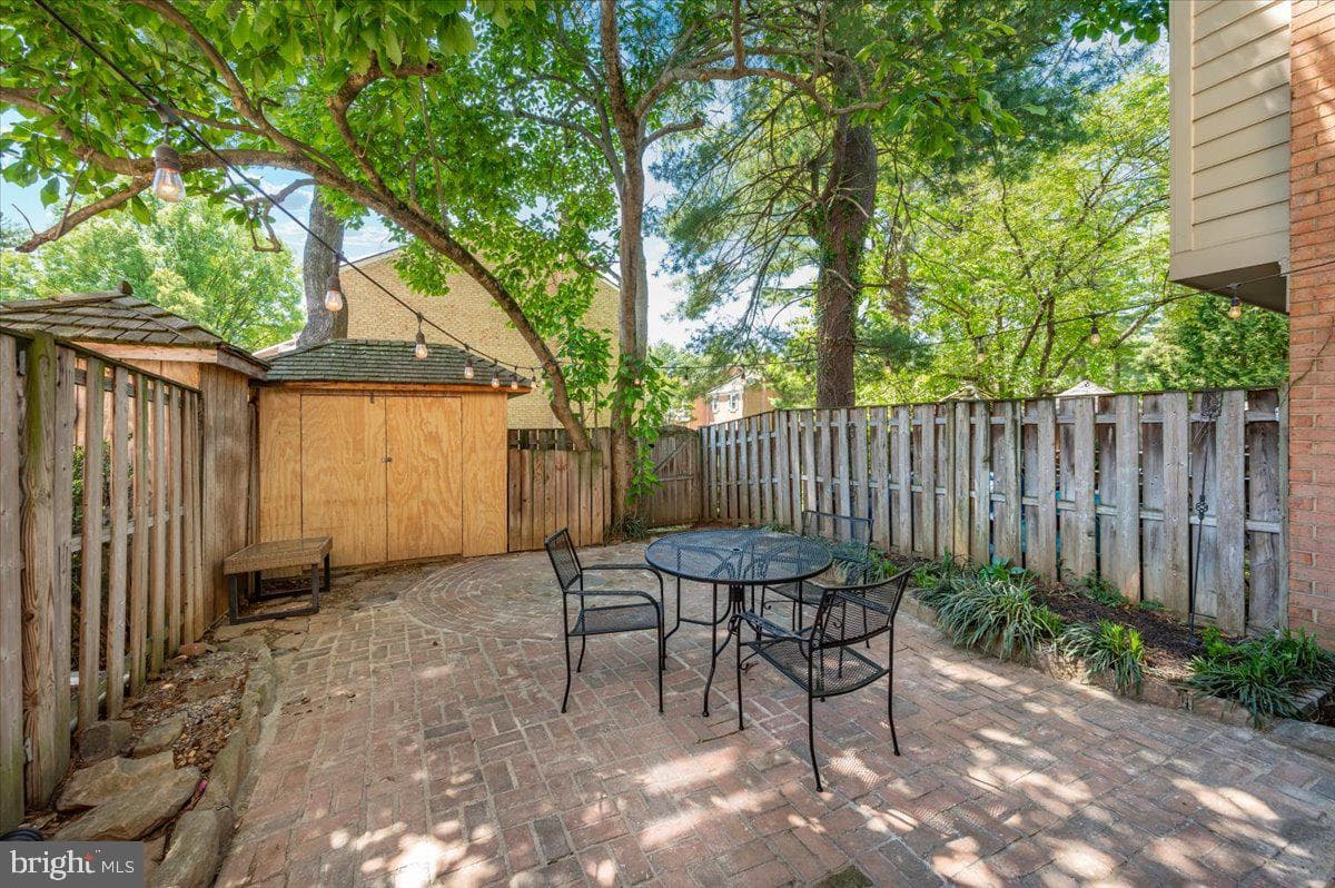 36 Castle Court photo 32