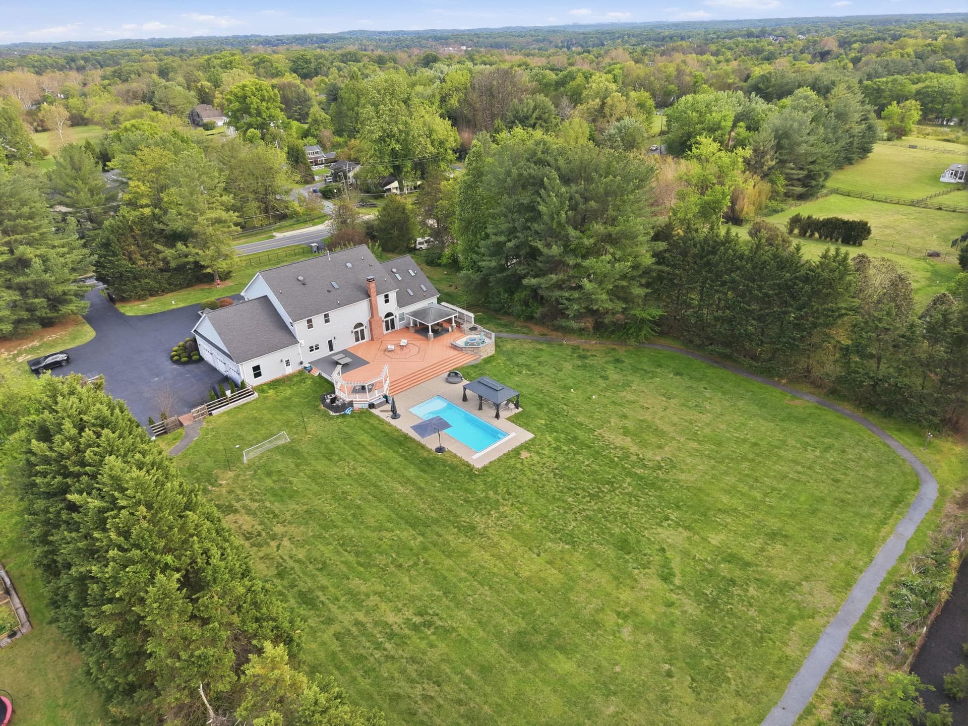 13516 Travilah Road photo 5