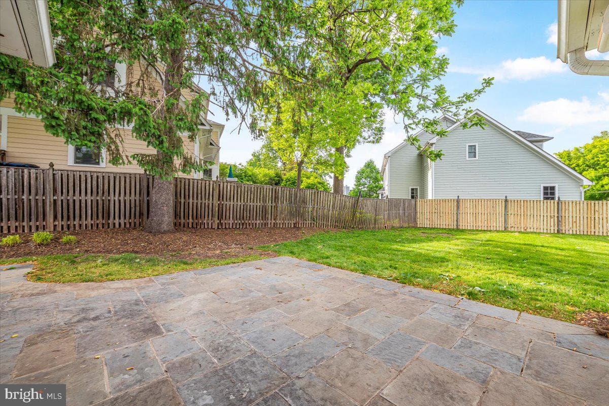 4506 Everett Street photo 13