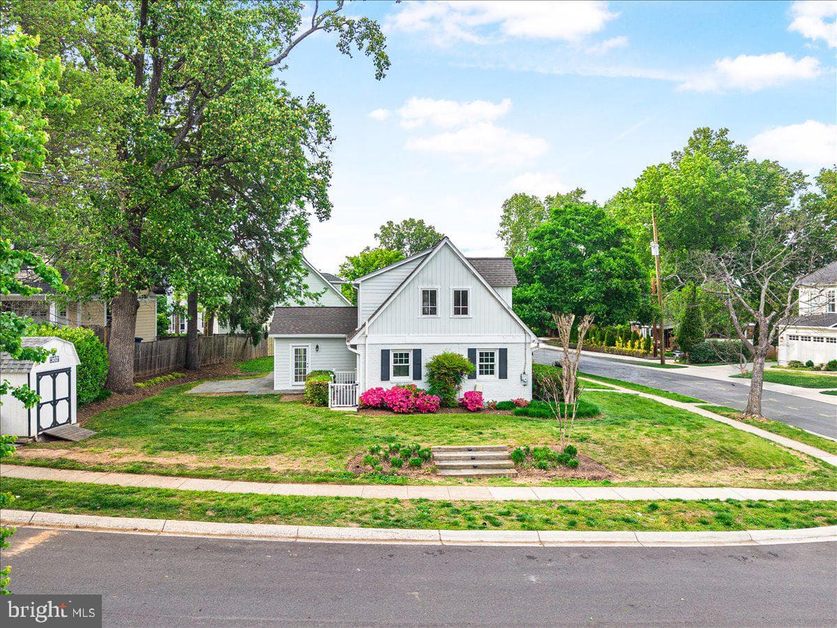 4506 Everett Street photo 14