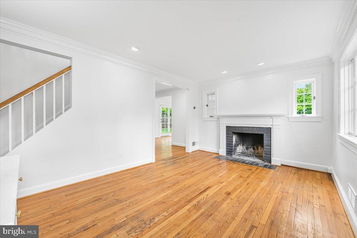4506 Everett Street photo 17