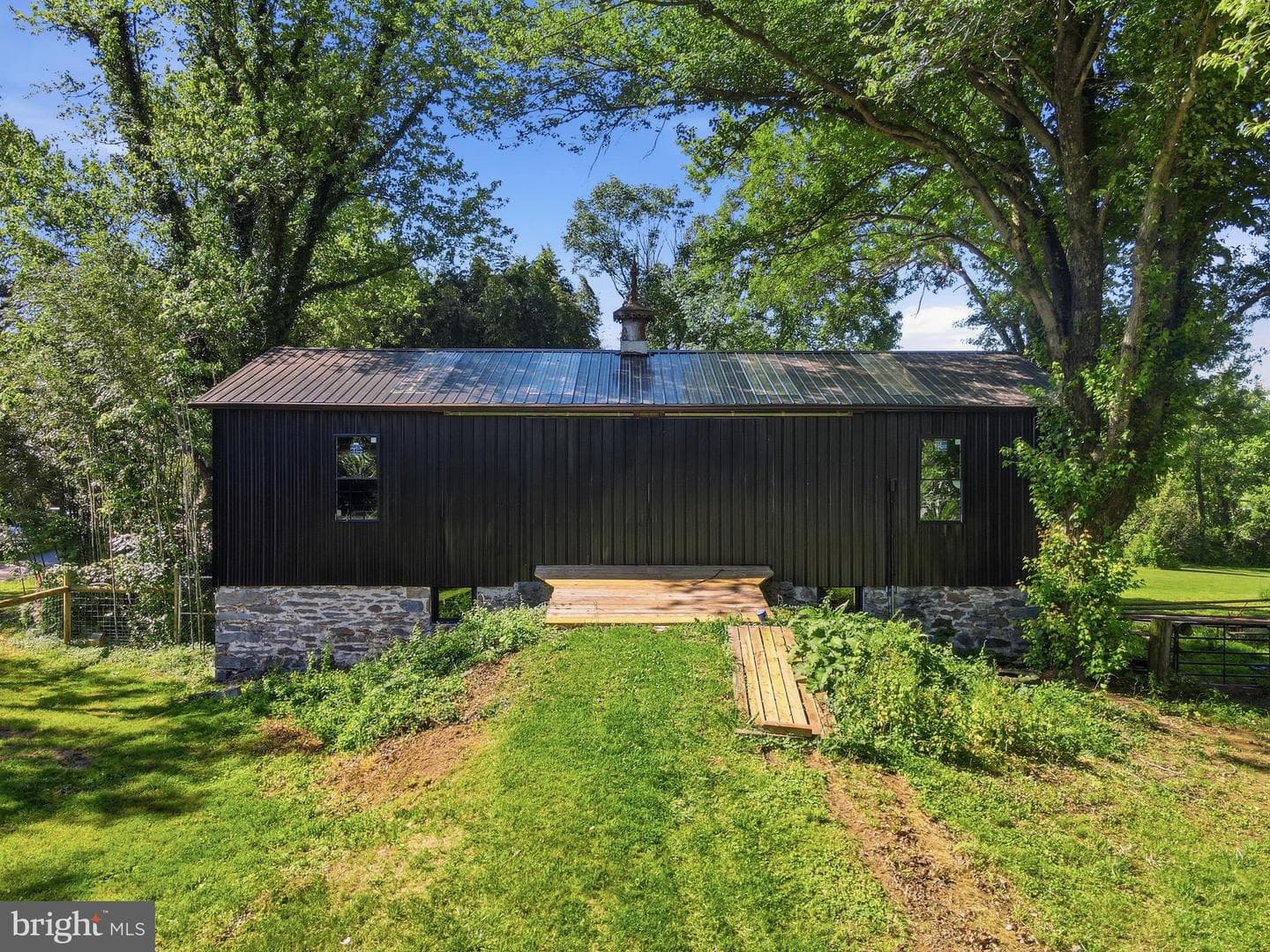 15715 Avery Road photo 94