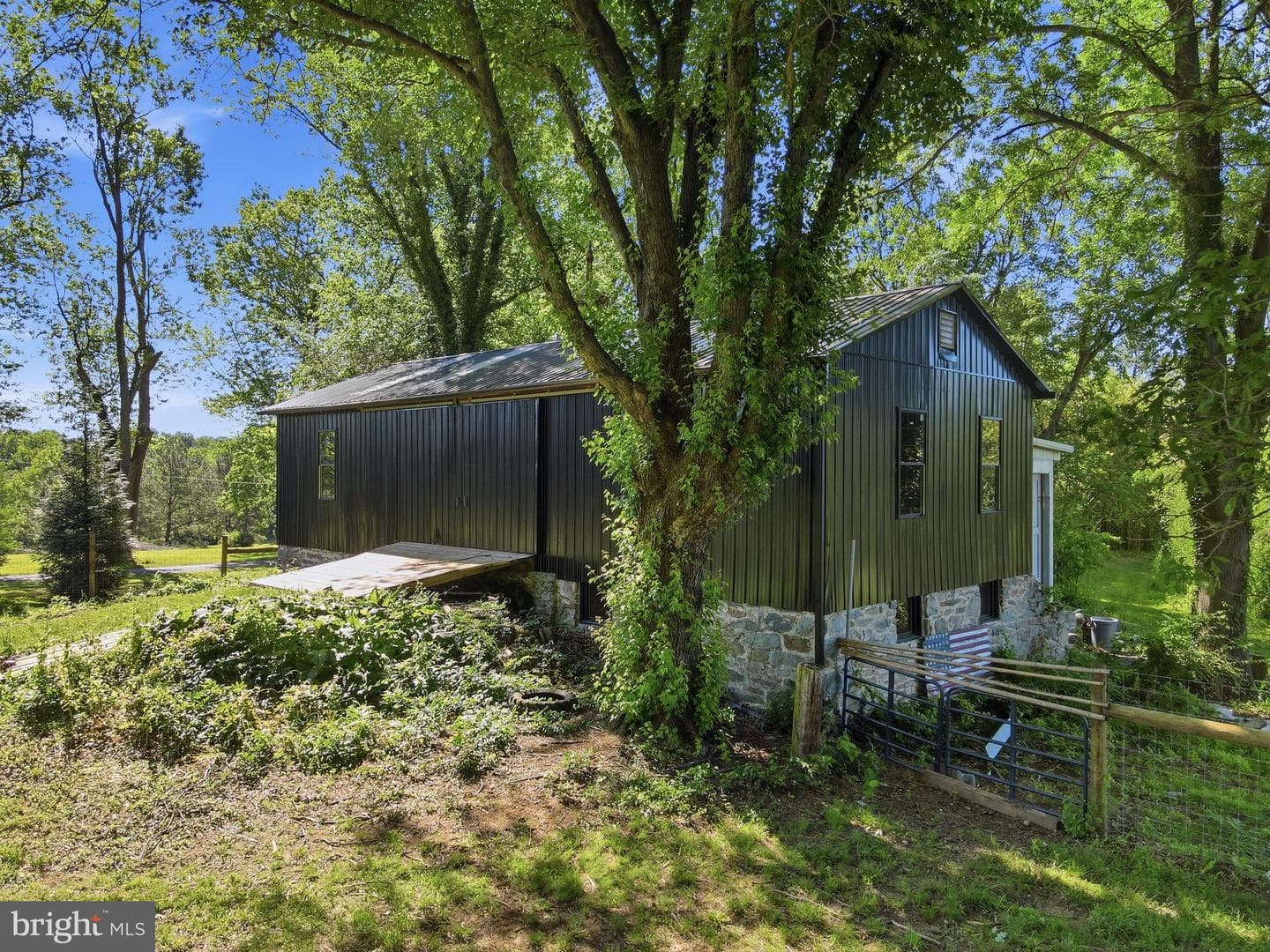15715 Avery Road photo 95