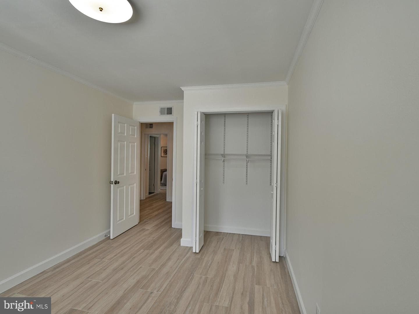 9823 Singleton Drive photo 24