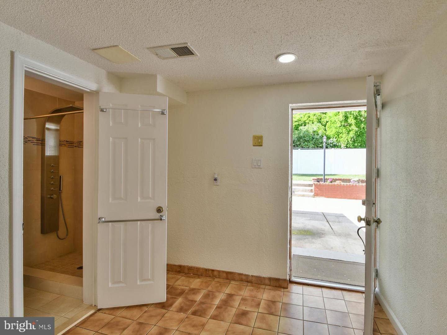 9823 Singleton Drive photo 42