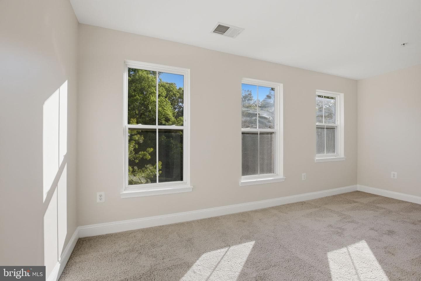11910 Weybridge Lane photo 35