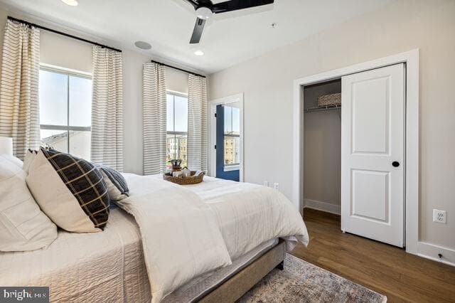 453 Exchange Avenue photo 22
