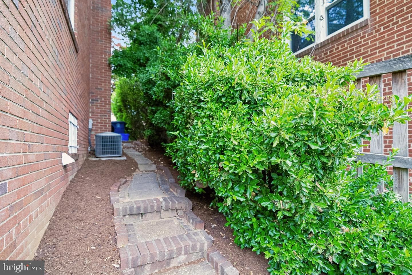 10015 Grayson Avenue photo 47