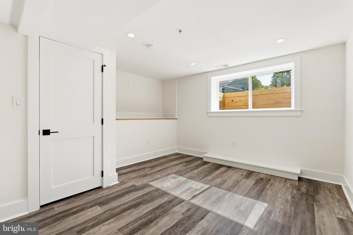 512 Bickford Avenue photo 58