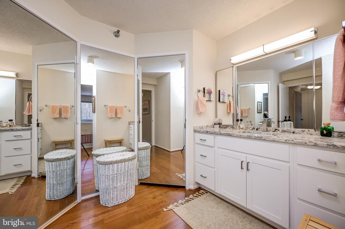 15100 Interlachen Drive #4-521 photo 31