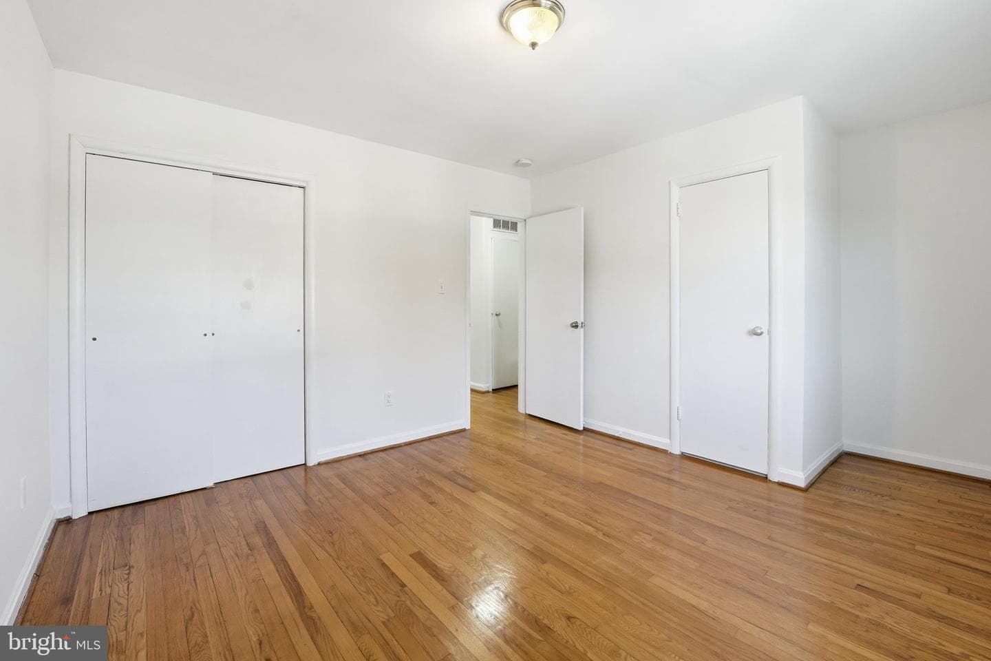 5364 Pooks Hill Road photo 12