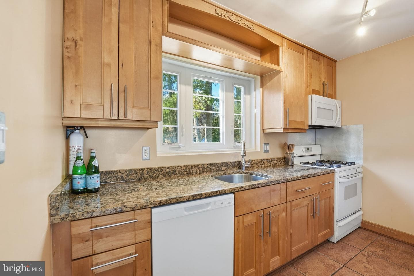 5364 Pooks Hill Road photo 8