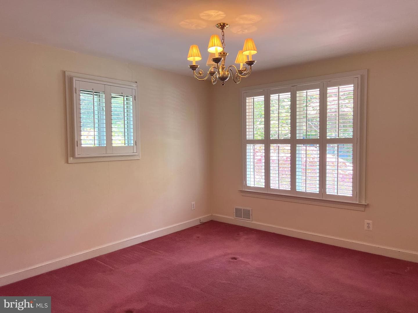 6907 Wilson Lane photo 13