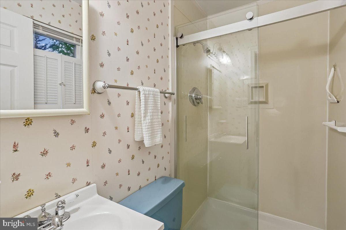 18017 Overwood Drive photo 22