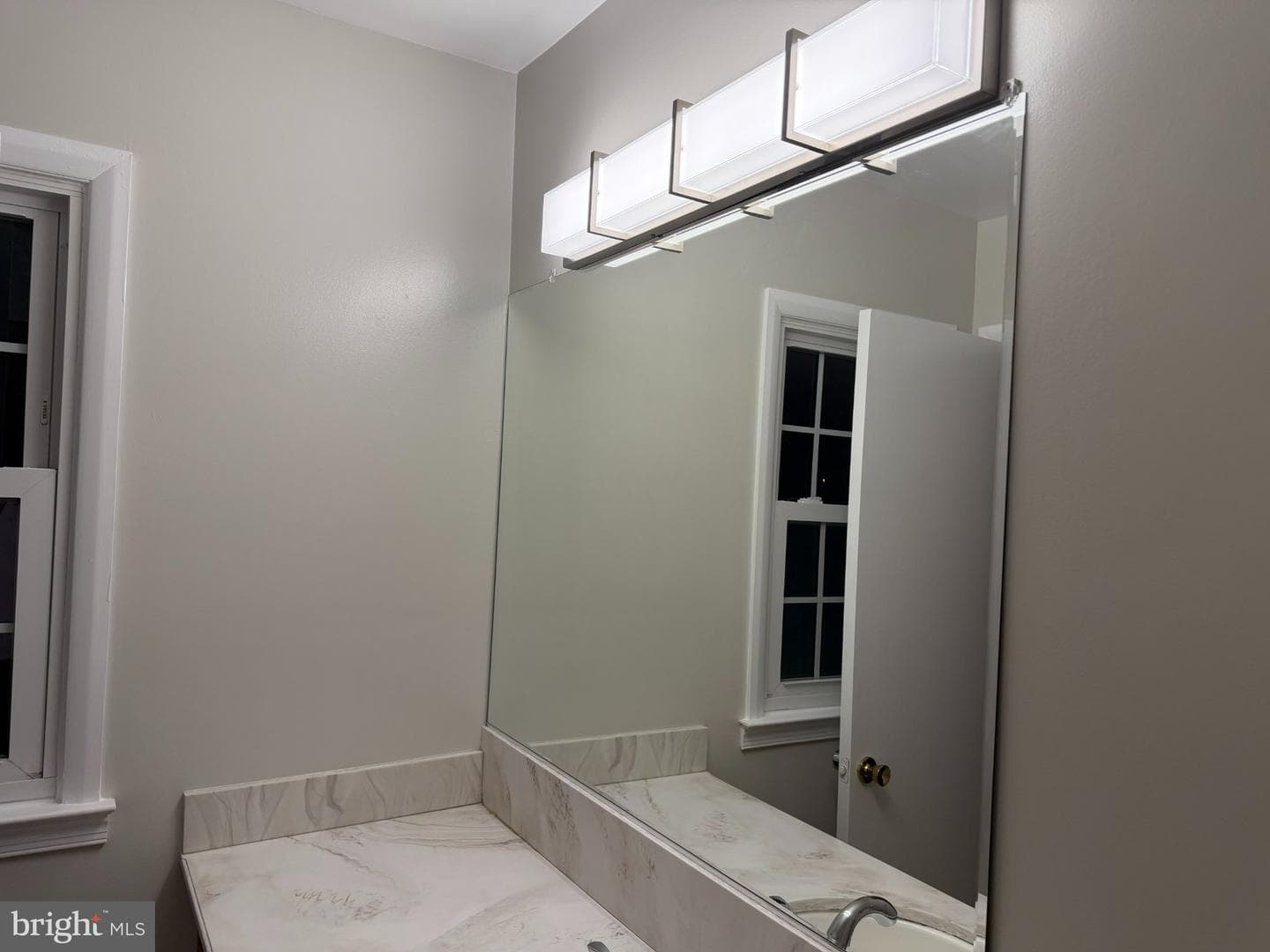 1009 Broadmore Cir photo 5