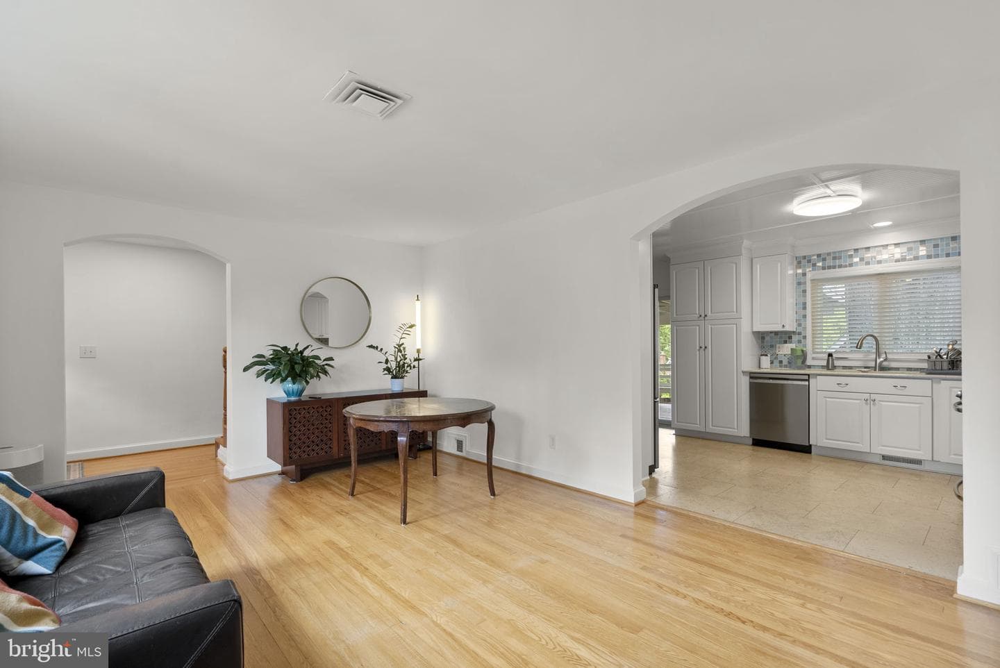 10301 Crestmoor Drive photo 10