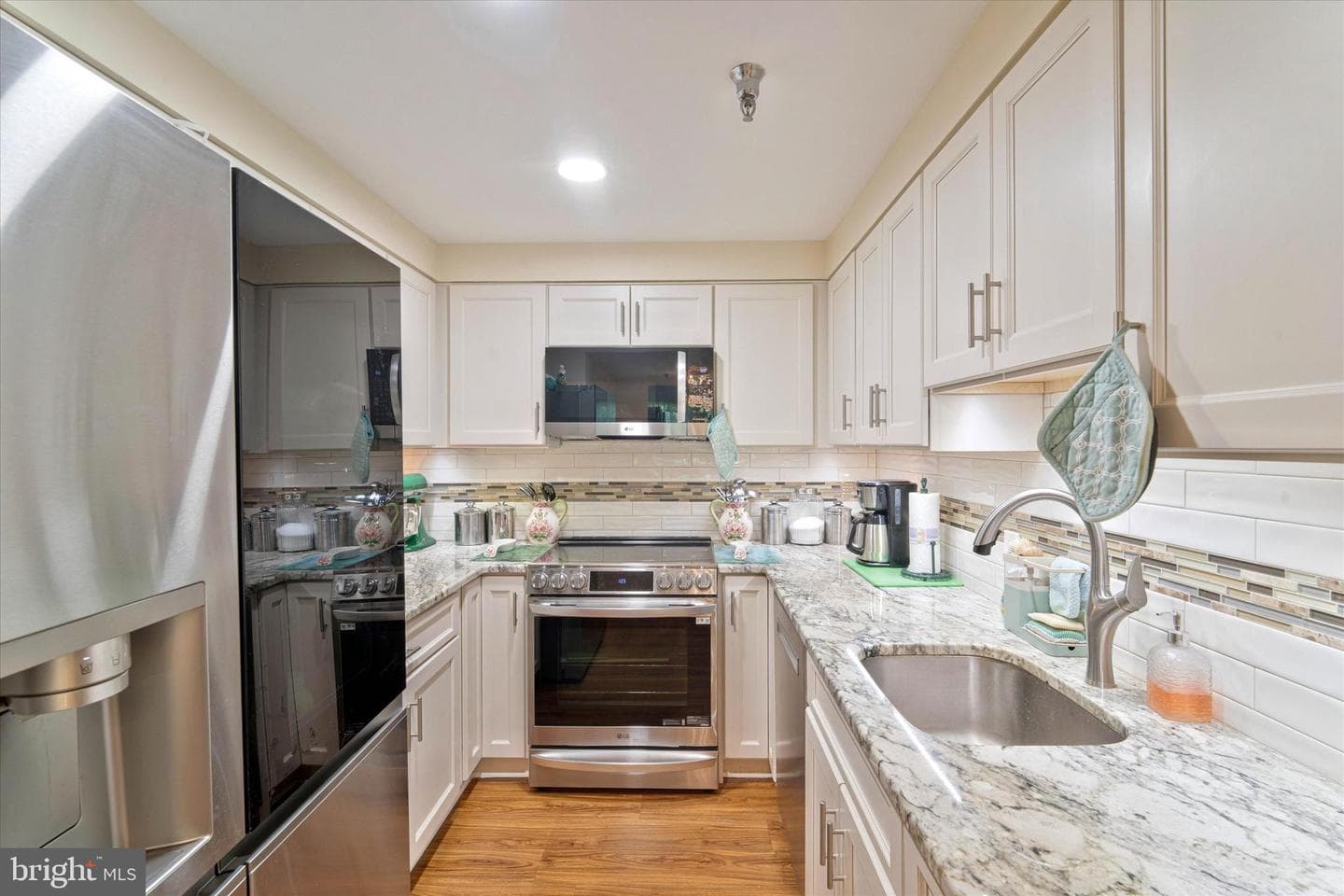 5450 Whitley Park Terrace #301 photo 7