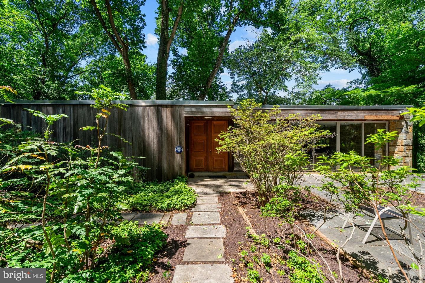 401 Willington Drive photo 2