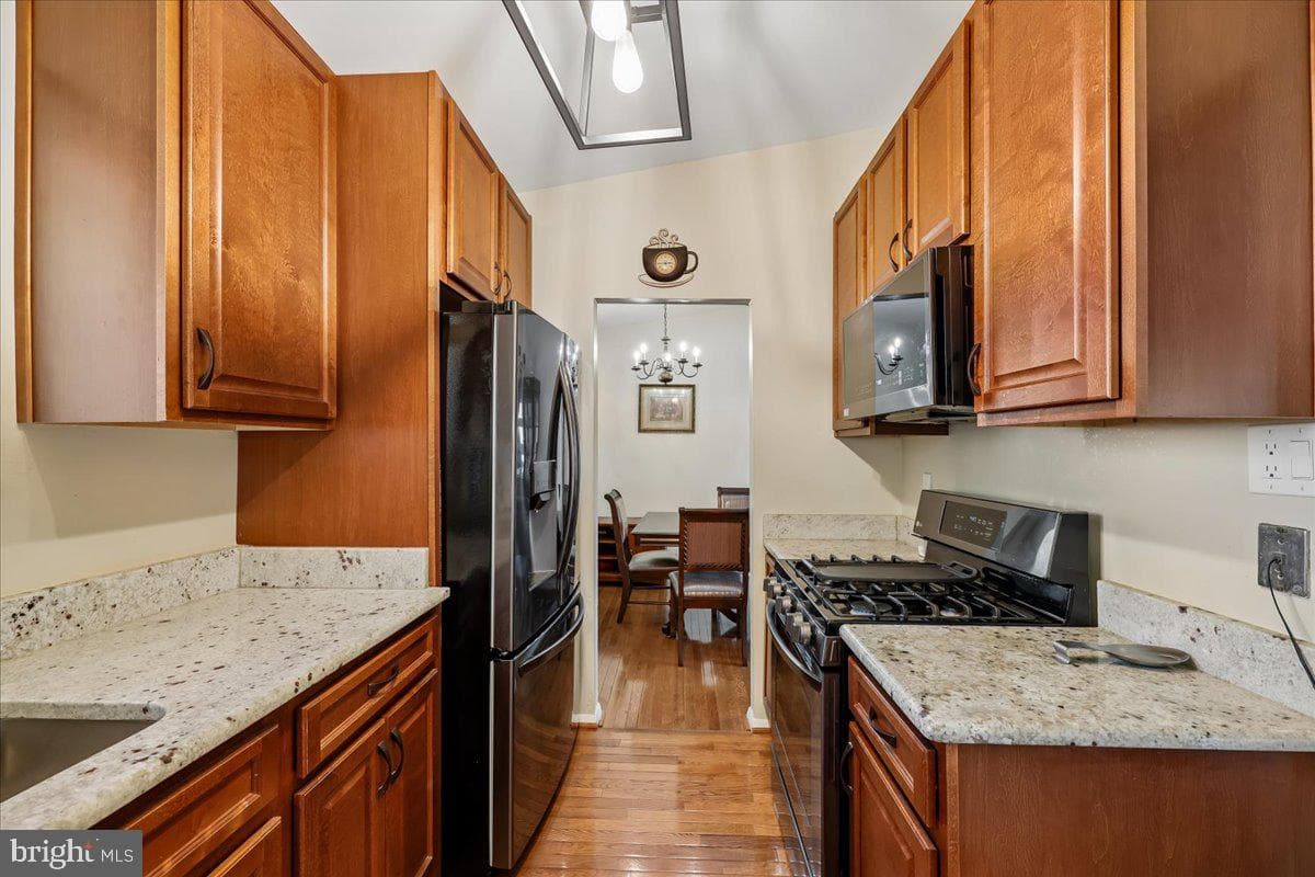 5001 Aspen Hill Rd photo 15