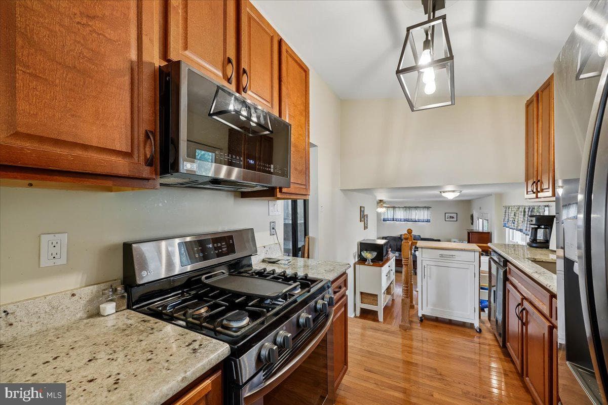 5001 Aspen Hill Rd photo 18