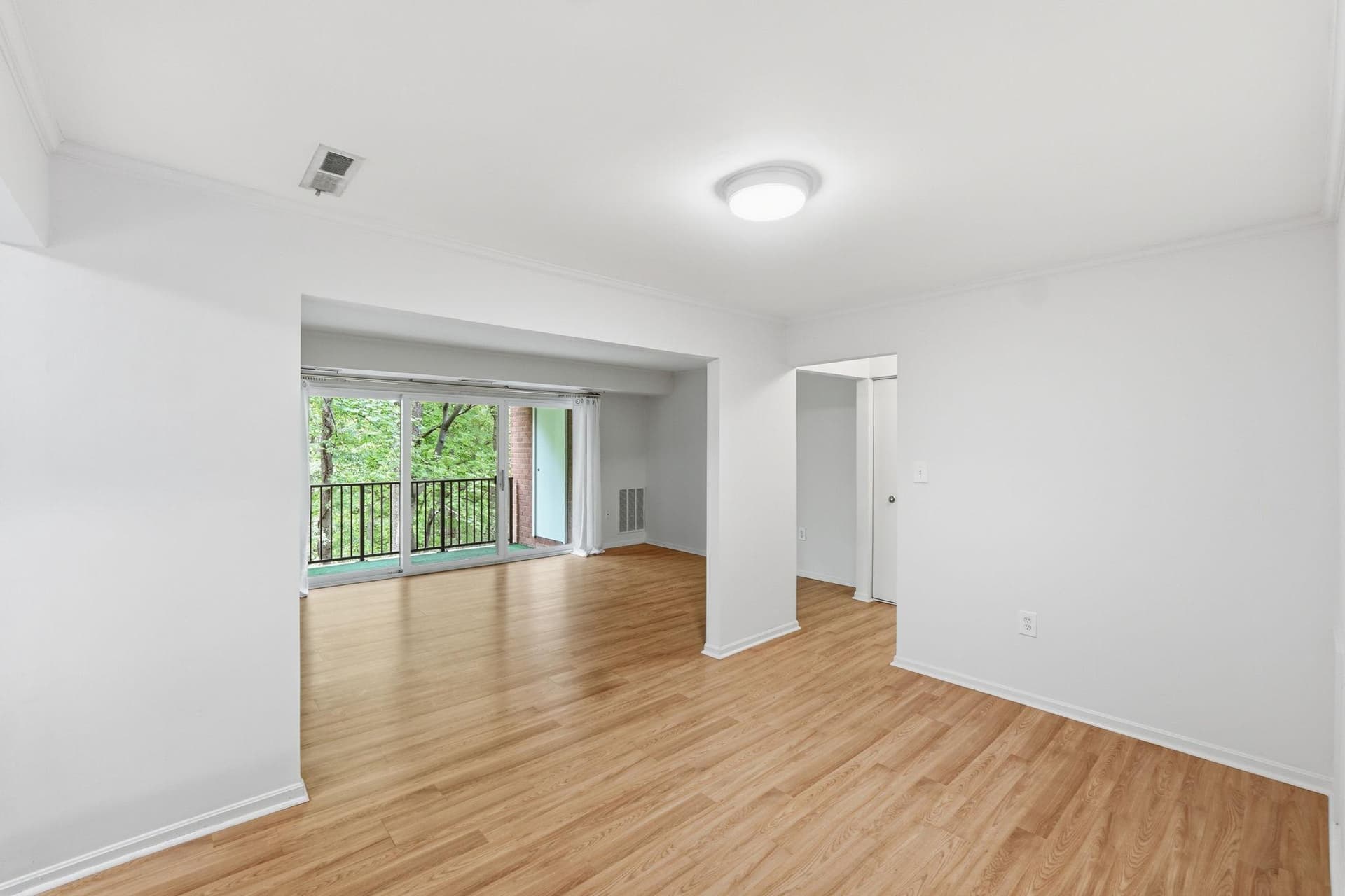 876 College Parkway #201 photo 3