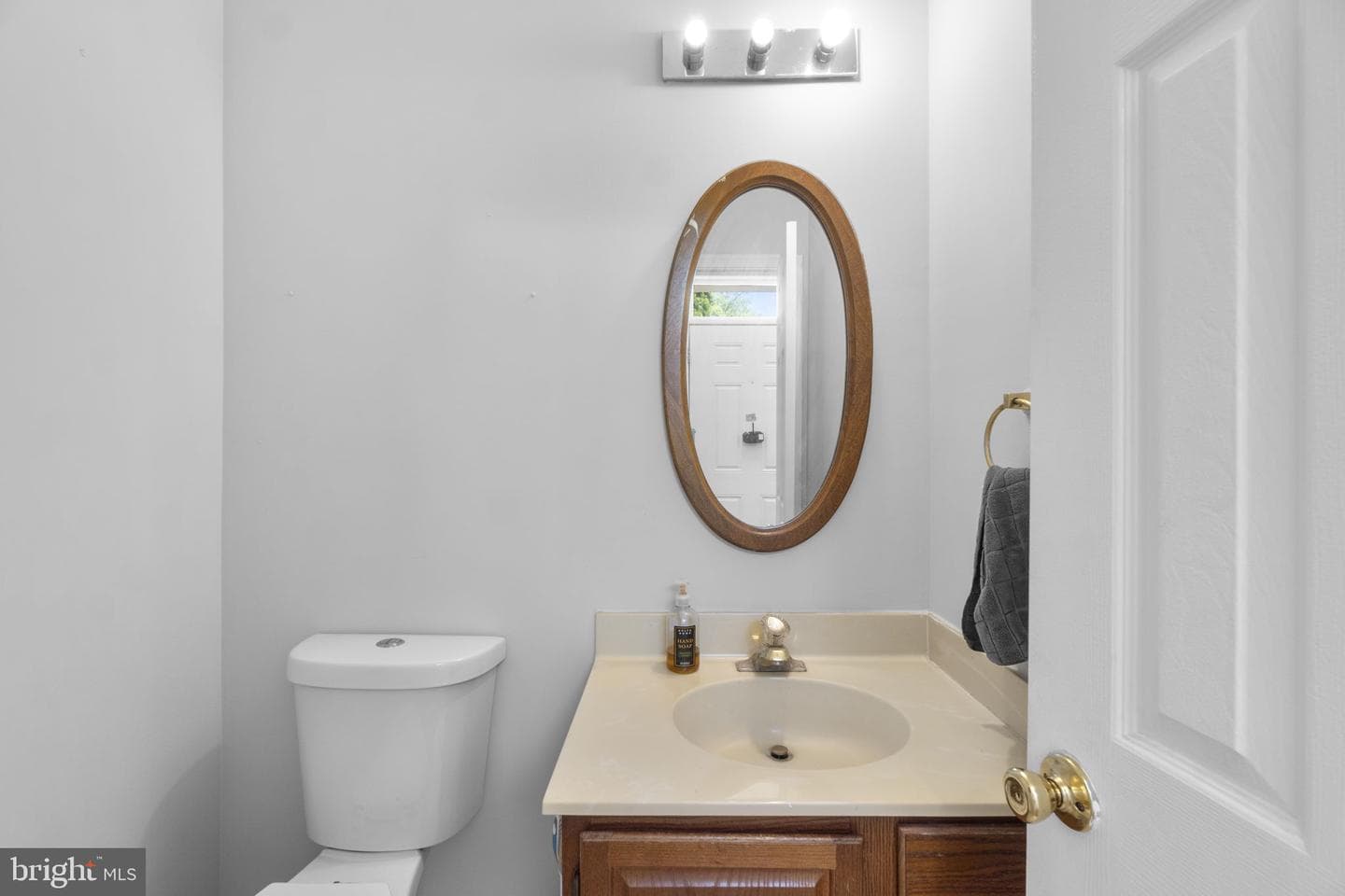 20323 Cedarhurst Way photo 13