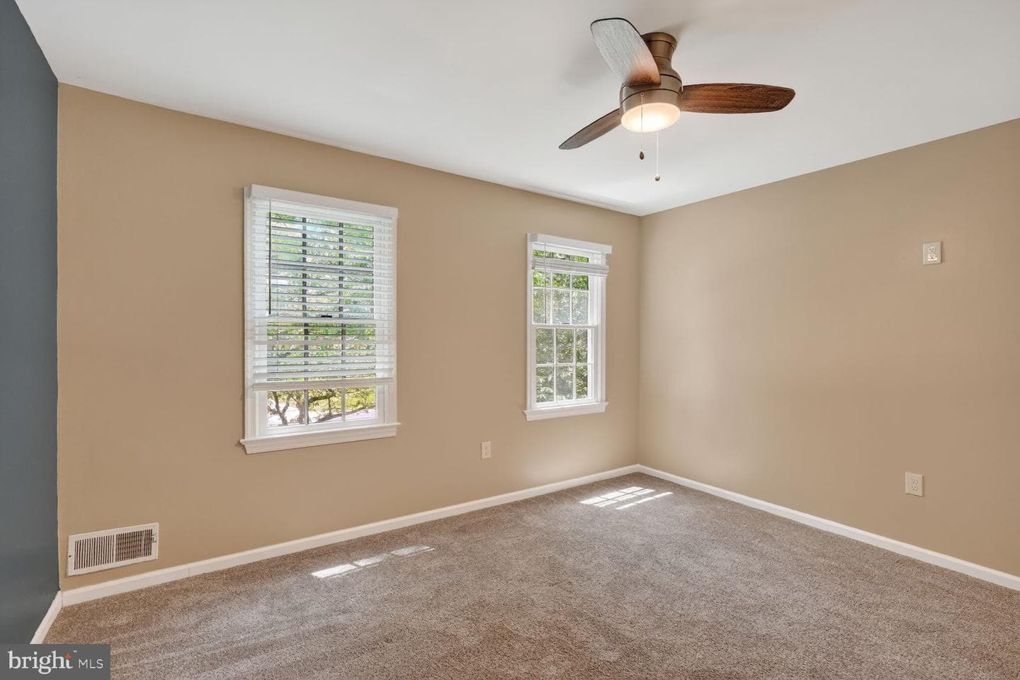 16929 Briardale Rd photo 34