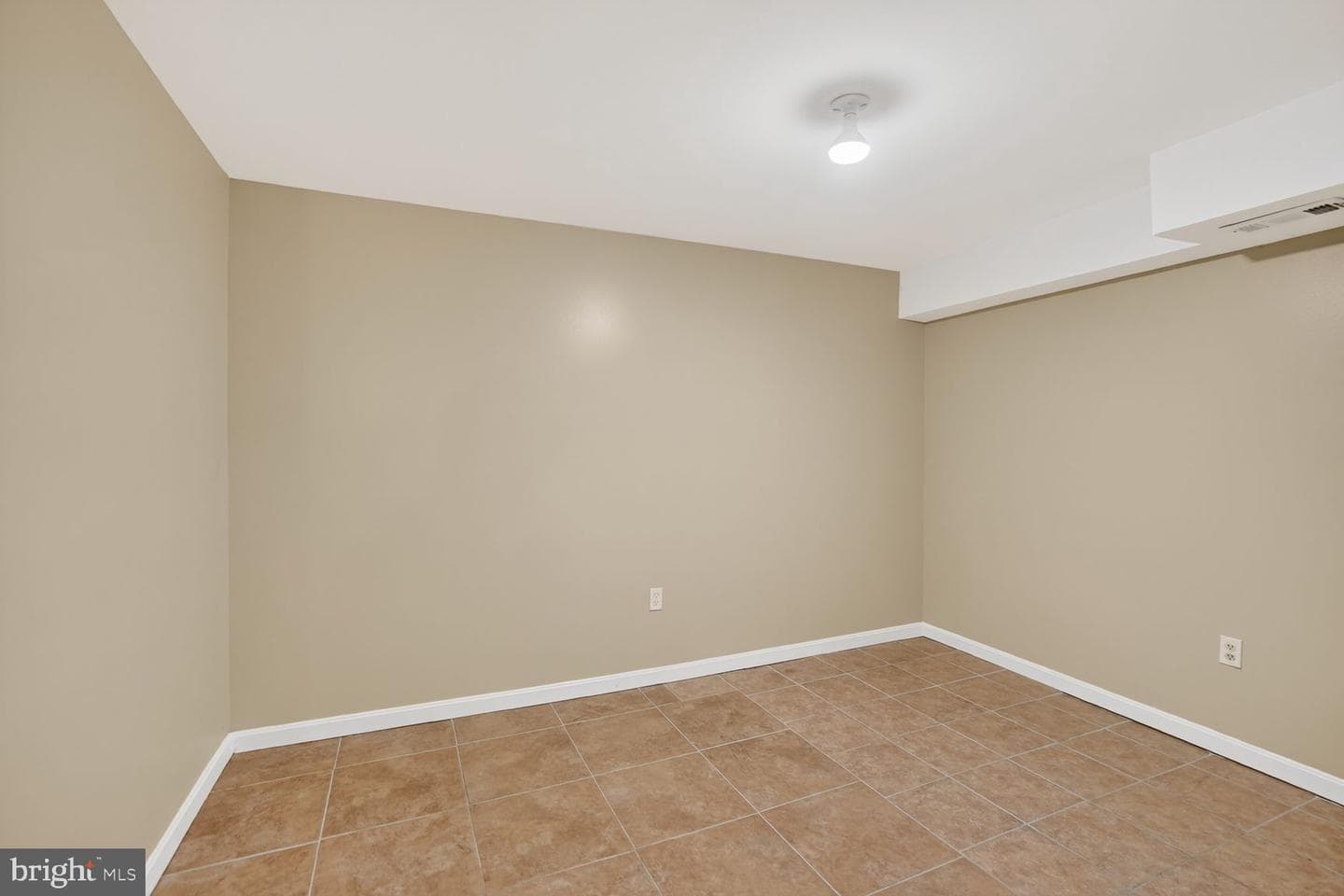 16929 Briardale Rd photo 45