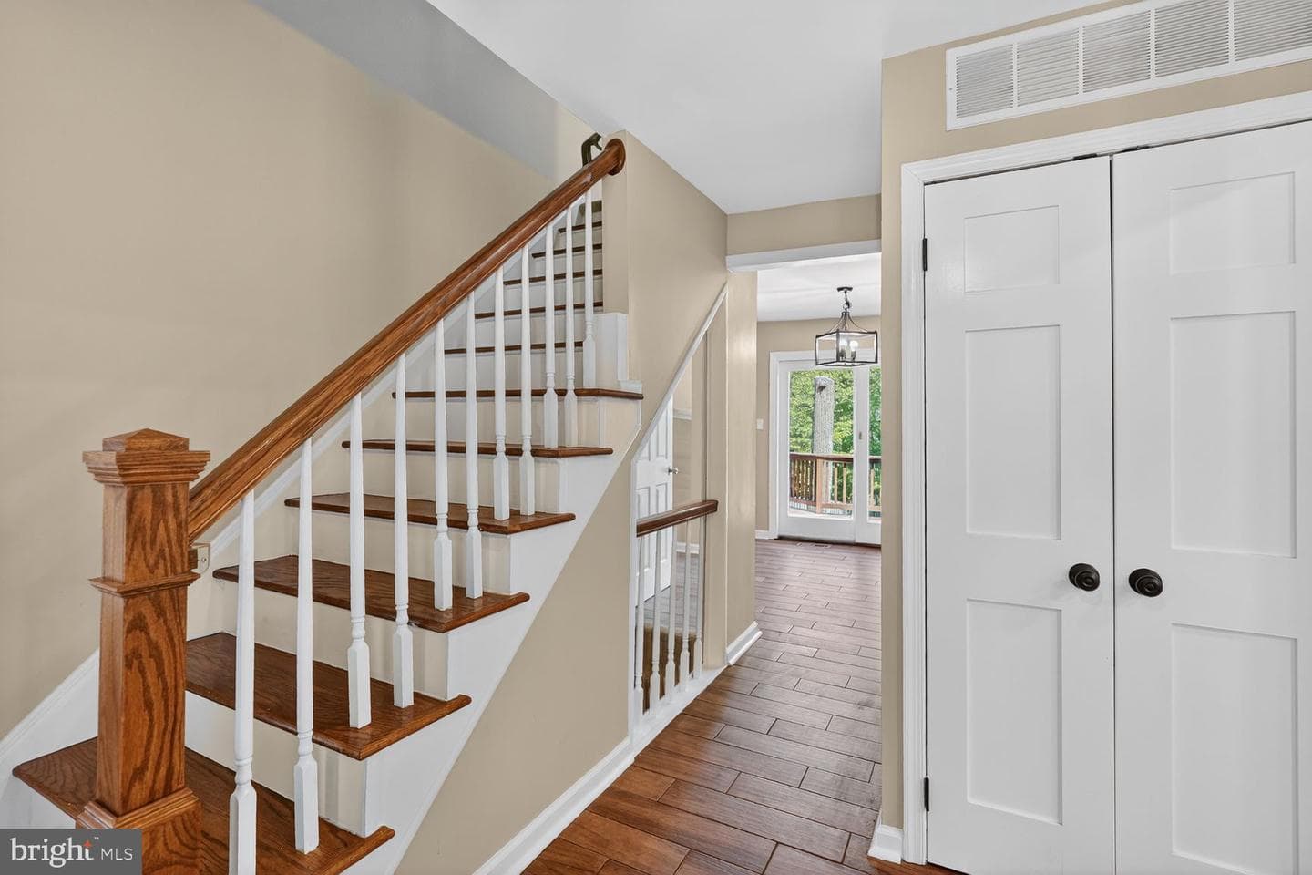 16929 Briardale Rd photo 8