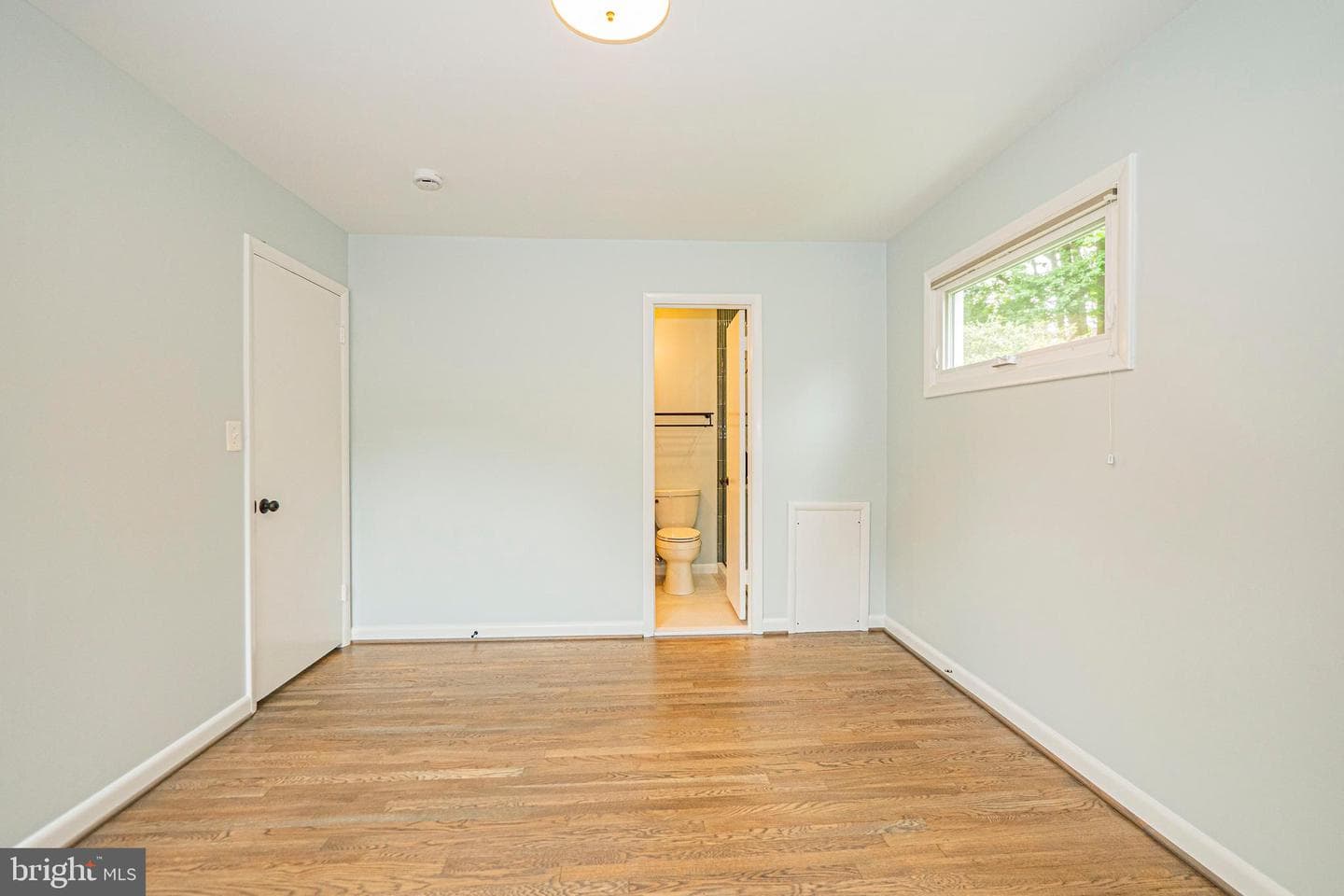 3901 Spruell Drive photo 18