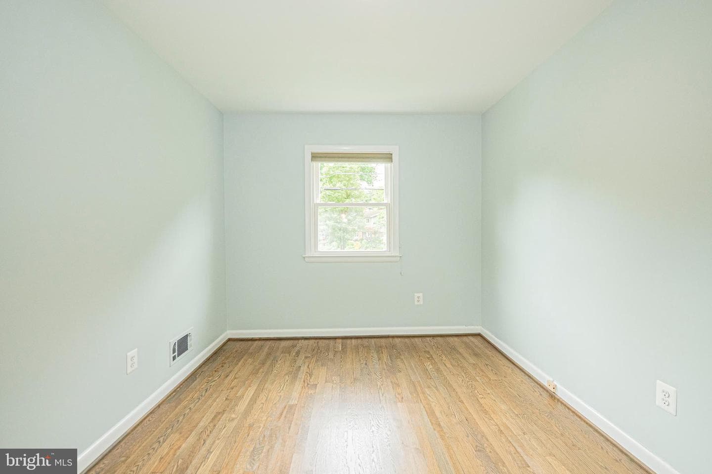 3901 Spruell Drive photo 21