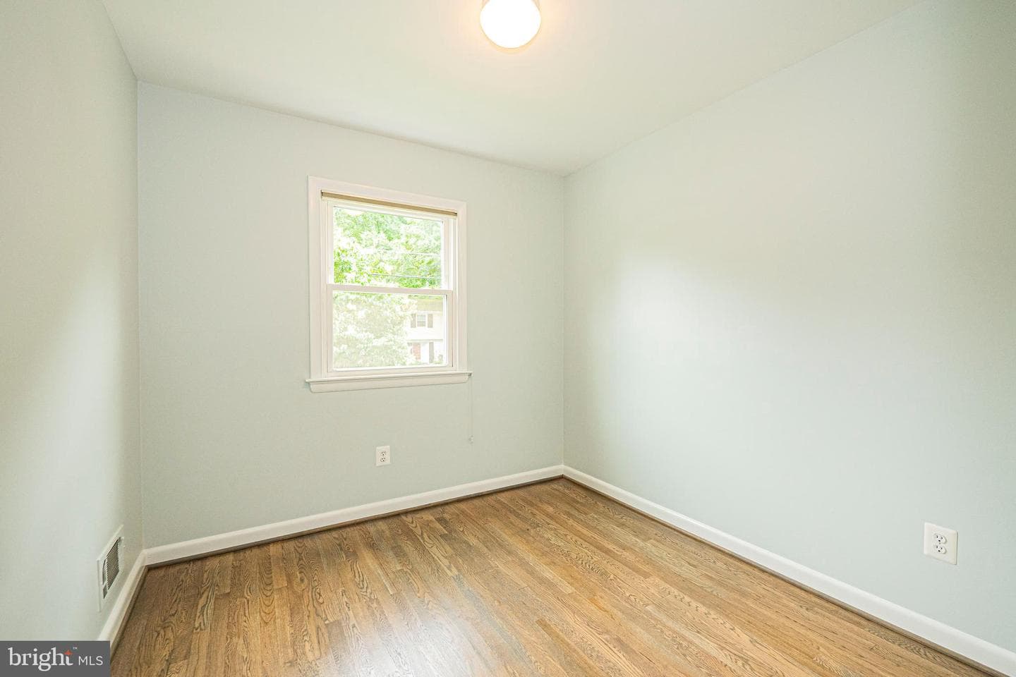 3901 Spruell Drive photo 23