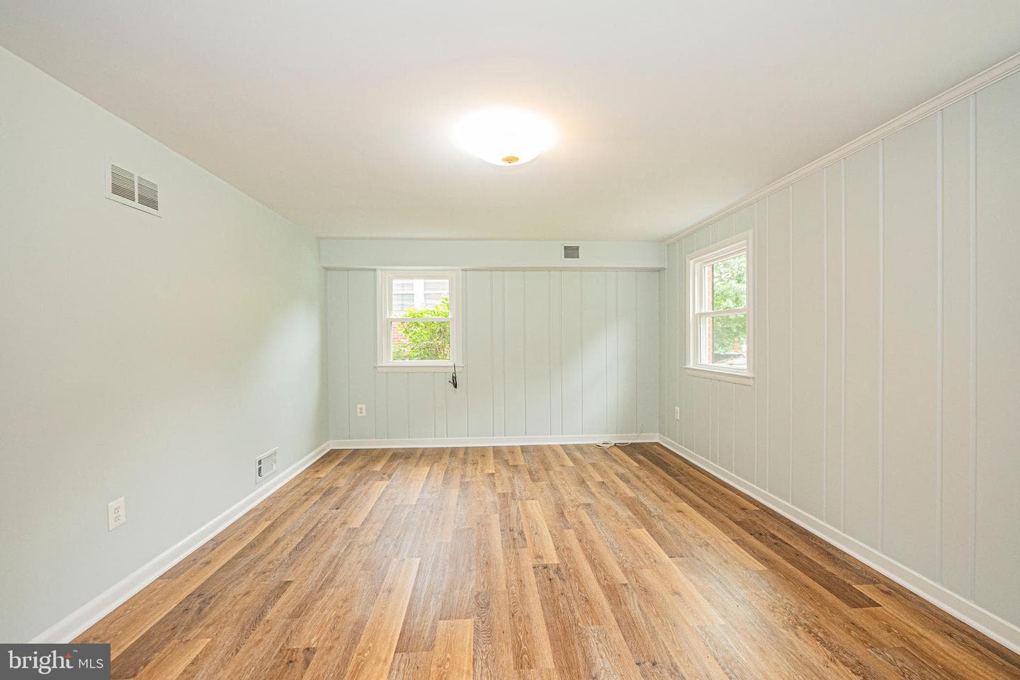 3901 Spruell Drive photo 27