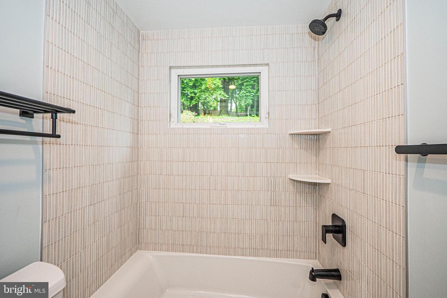 3901 Spruell Drive photo 30