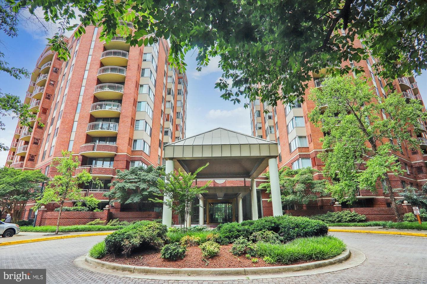 5800 Nicholson Ln # 1-604, Rockville