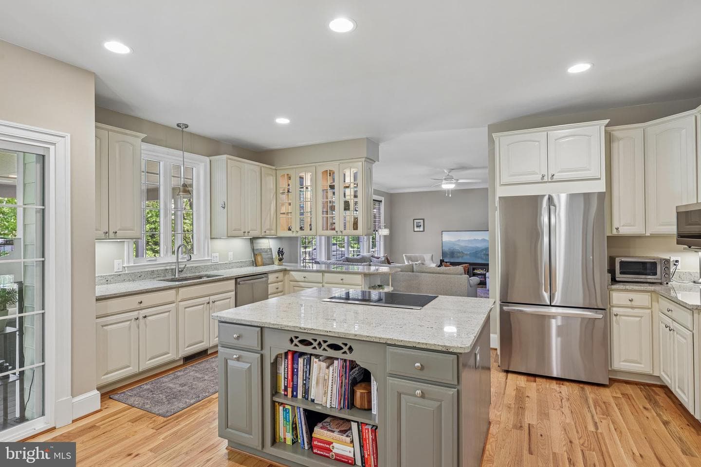 15224 Jones Lane photo 10