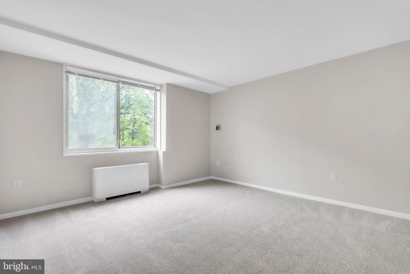 10401 Grosvenor Place #410 photo 11